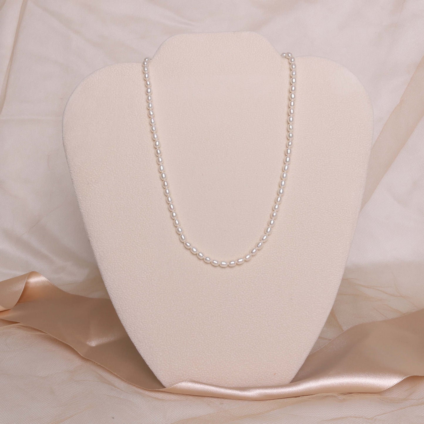 14k White Freshwater Rice Pearl Necklace 18/19"